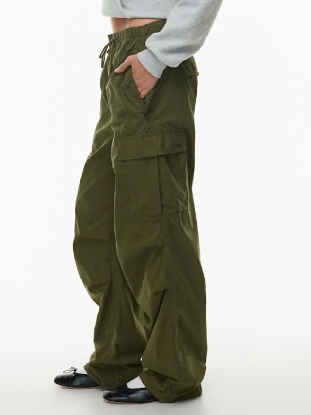 TNA Aritzia MulleinSquad Pocket Parachute Pants - Picture 4 of 8